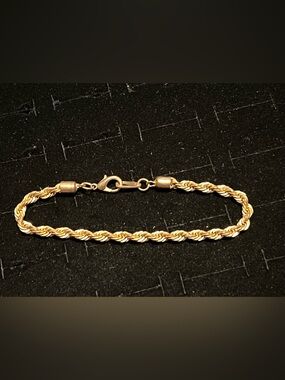 Gold toned Rope Chain 7” bracelet- Women's Jewelry